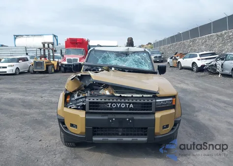 2024 Toyota Land Cruiser z USA, uszkodzony, nr VIN JTEABFAJ5RK005233